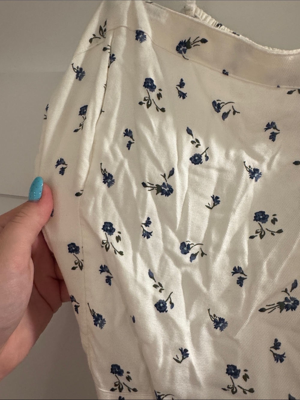 Hollister Cream Cami Romper with Navy Floral Print - Picture 3 of 4